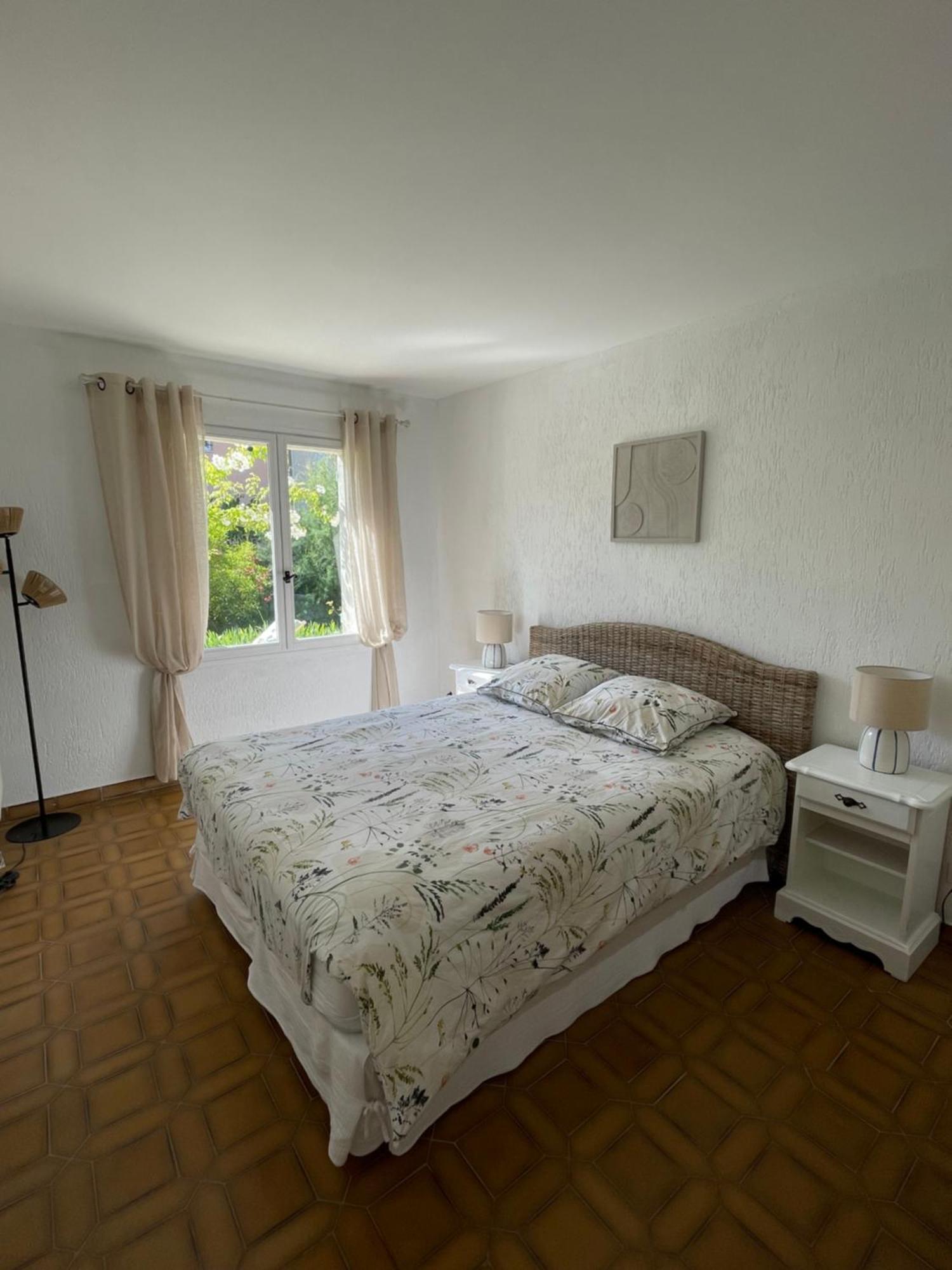 Bas De Villa Avec Acces Piscine Pres De Nice Cannes Monaco 카로스 외부 사진